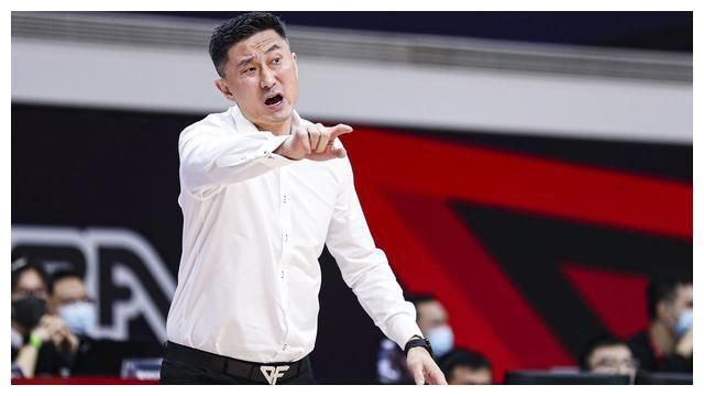 一个H杯小姐